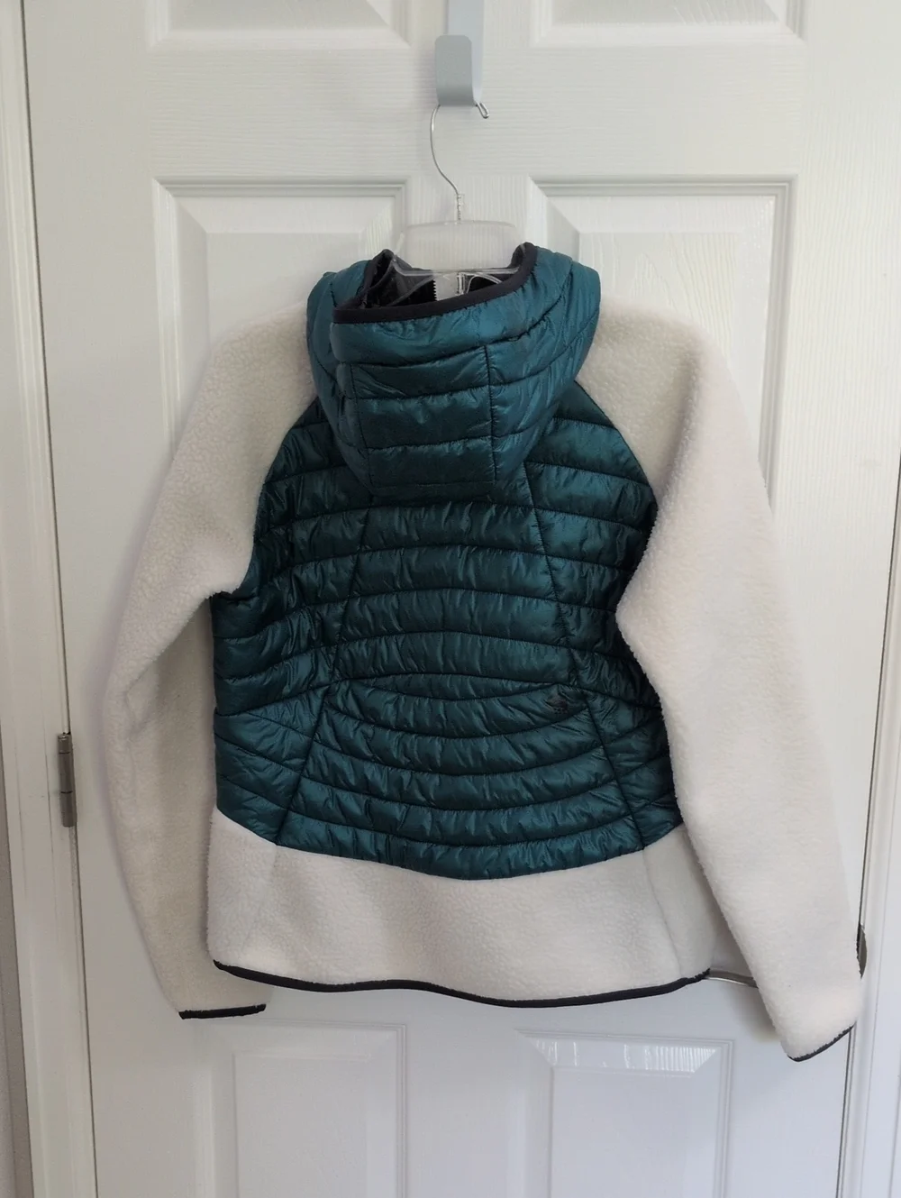 Mountain Hardwear gently used